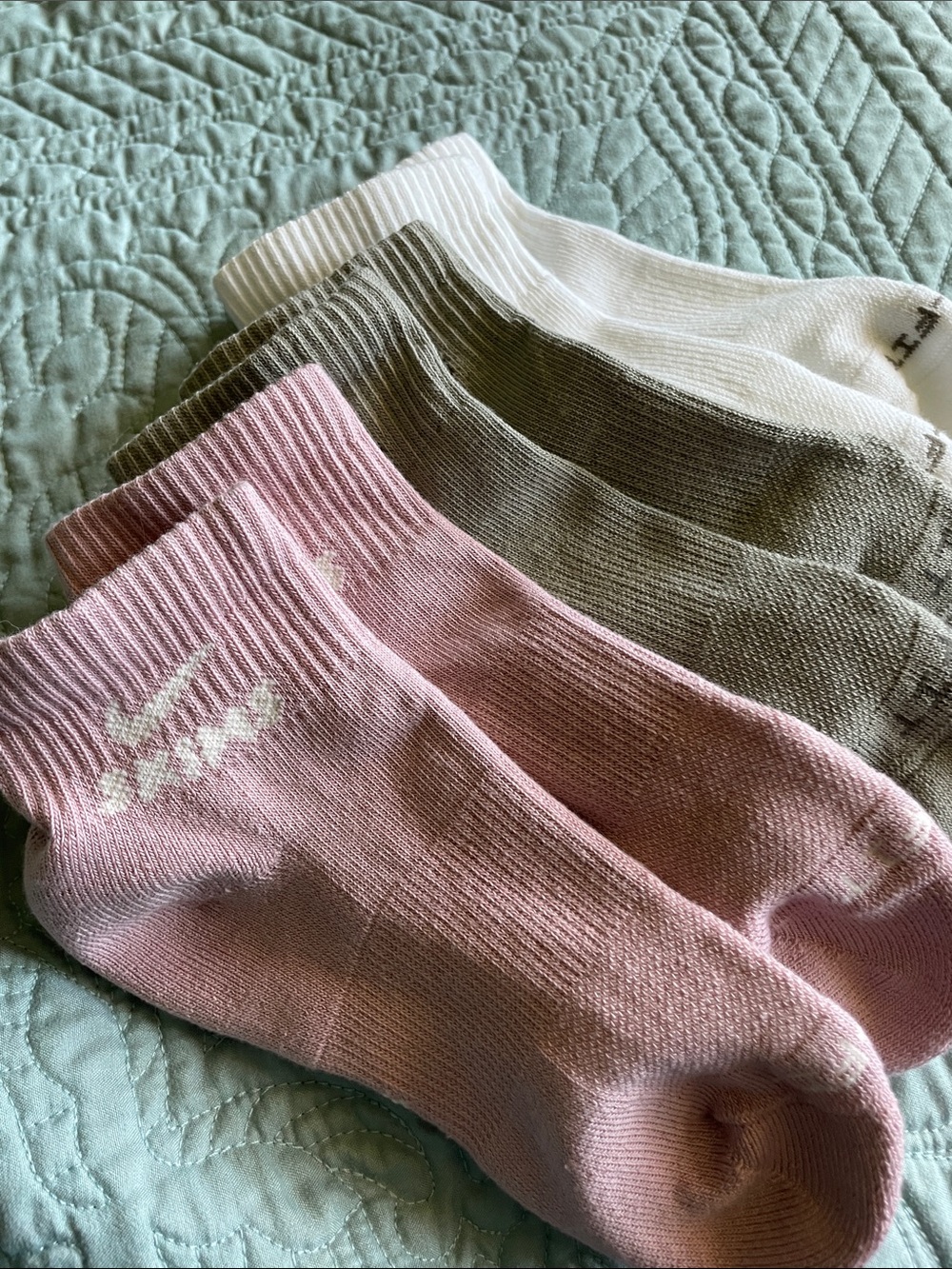 Skims Dry Fit Qtr Crew Socks — Green, Pink, White Himalayan Multi size small